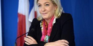 Marseillaise : quand Marine Le Pen ne connaissait pas non plus toutes les paroles 