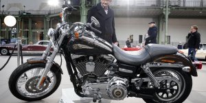 La Harley du pape François vendue aux enchères à un prix record