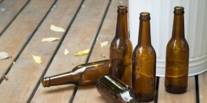 Oise : le maire d'une ville prive un alcoolique du RSA