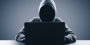 Chasseurs de pédophiles : quand des citoyens traquent et piègent les prédateurs sur le net