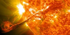 Vendredi 13 : une éruption solaire est prévue, quels en sont les risques ?