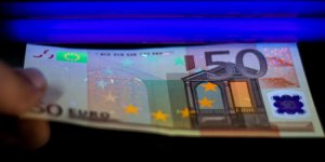 L'arnaque aux faux billets se répand : elle pourrait vous coûter des centaines d'euros