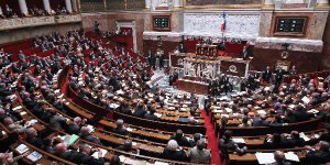 Dissolution de l’Assemblée Nationale : que se passerait-il ?