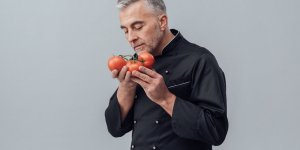 L'homme et la tomate