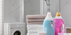 Liquide ou en poudre : la lessive à choisir selon le vêtement à laver