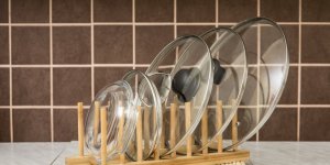 5 astuces pour ranger vos couvercles de casserole 