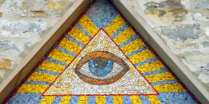 La France manipulée par les Illuminati ? L’étude inquiétante