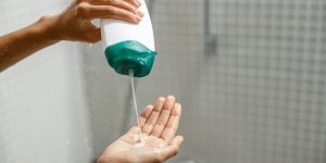 Les gels douche à éviter absolument selon 60 millions de consommateurs 