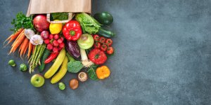 Inflation : ces 5 fruits et légumes voient leur prix baisser en raison du mauvais temps