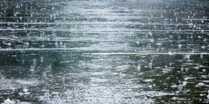 Météo : orages violents et risques d'inondations attendus dans 25 départements cet après-midi
