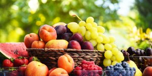 Fruits : ceux qu'il faut conserver seuls pour ne pas pourrir toute la corbeille