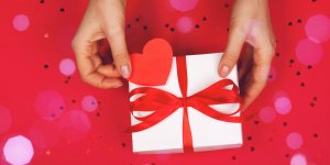 Saint-Valentin : le cadeau à offrir à votre moitié selon son signe astrologique
