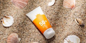 Vacances d’été : les meilleures crèmes solaires sur le marché