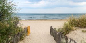 Vacances d'été : 19 plages de Méditerranée labellisées Pavillon Bleu