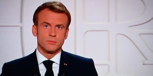 Pass sanitaire, troisième dose... Le nouveau calendrier d'Emmanuel Macron