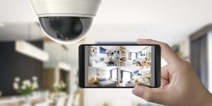Alarmes et caméras de surveillance piratées : les signes qui ne trompent pas