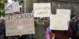 Manifestations en Iran : Téhéran accuse la France d'"ingérence" et convoque son chargé d'affaires