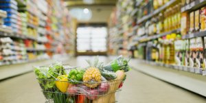 Supermarchés : lait, oeufs... Où le panier de courses coûte-t-il le plus cher ?