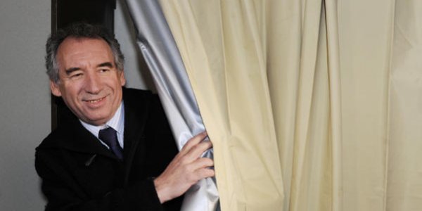 François Bayrou bientôt au tribunal : c'est quoi cette histoire ?