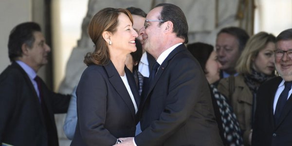 François Hollande et Ségolène Royal (très) complices pour leur dernière photo à l’Elysée 