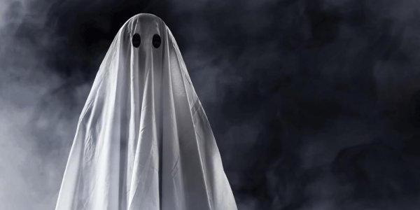 Une trentenaire affirme vivre des relations avec des fantômes 