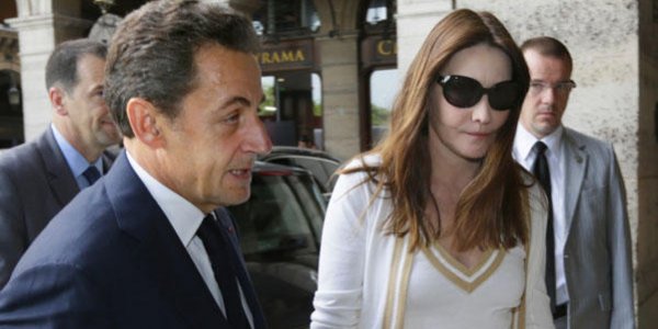 Polémique sur ses vacances : Nicolas Sarkozy s'en fiche !