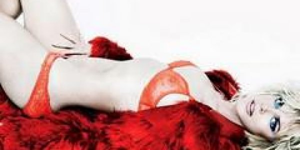 Photos : Nicole Kidman en femme fatale pour V Magazine