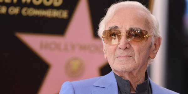 Biopic de Charles Aznavour : ces célébrités qui pourraient incarner ses proches