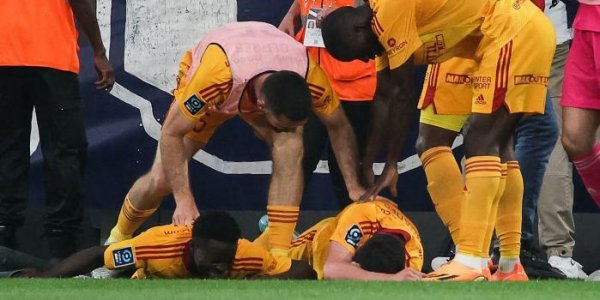 Ligue 2 : un joueur agressé lors de Bordeaux-Rodez, le match définitivement arrêté