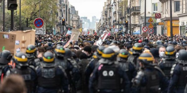 Mobilisation contre la réforme des retraites : 11 000 policiers et gendarmes seront déployés mardi, annonce Gérald Darmanin