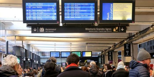 SNCF : d'importants retards pour une quarantaine de TGV au départ et à l'arrivée de Paris-Montparnasse
