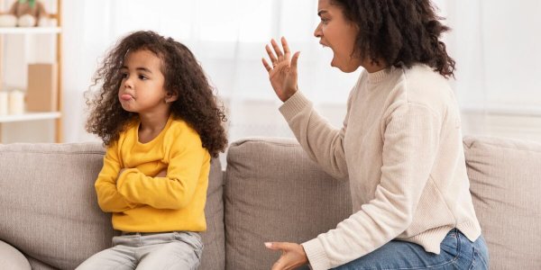 Burn-out parental : les symptômes à reconnaître et les solutions pour aller mieux
