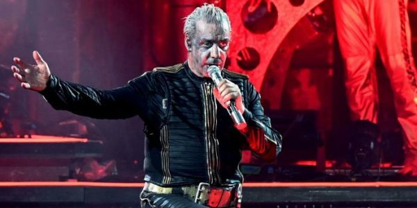 Plusieurs appels au boycott des concerts de Rammstein en Suisse et en Autriche après les accusations d'agressions sexuelles contre le chanteur du groupe