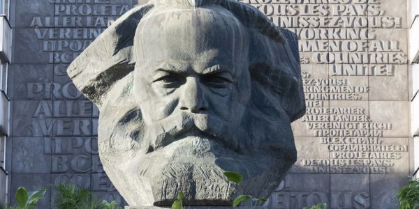 "Pour Marx, c'est par le travail que l’humanité se construit et prend conscience d’elle-même"