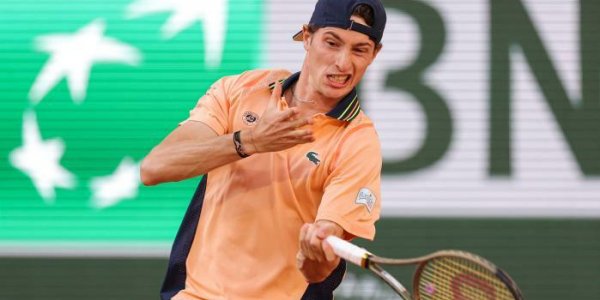 Roland-Garros 2023 : Ugo Humbert écarte son compatriote Adrian Mannarino et file au deuxième tour