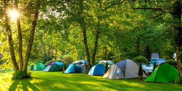 Camping en solo, couple, famille ou amis : comment choisir la bonne tente ?