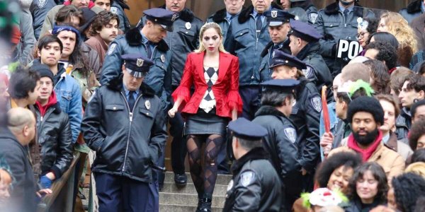 PHOTO - Lady Gaga époustouflante pour son nouveau rôle au cinéma : elle dévoile un look déjanté !