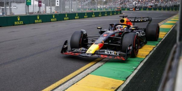 DIRECT. F1 : les Mercedes dament le pion à Max Verstappen, Charles Leclerc dans le bac à gravier... quel départ du Grand Prix d'Australie !