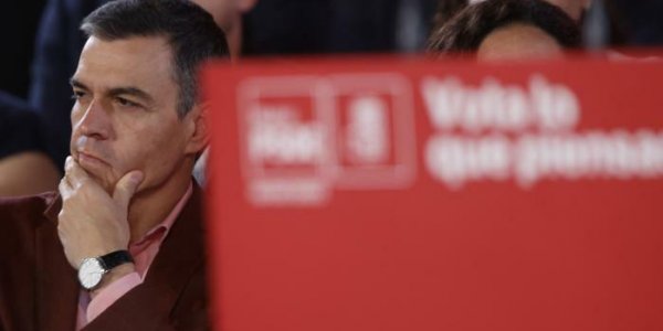 Espagne : ce qu'il faut retenir de la victoire de la droite aux élections locales, qui a poussé Pedro Sanchez à annoncer des élections législatives anticipées