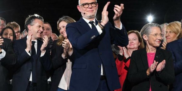 Congrès d'Horizons : Edouard Philippe appelle ses militants à être "présents partout en France" pour peser au sein de la majorité