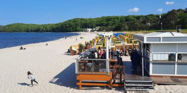 Allemagne : sur l'île de Rügen, la colère des habitants contre un projet de terminal gazier menaçant un écosystème unique
