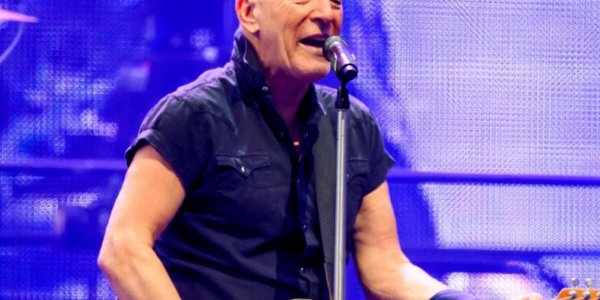 Bruce Springsteen : l'artiste victime d'une lourde chute sur scène