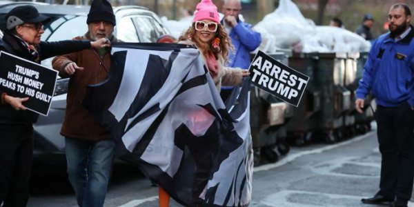 REPORTAGE. Etats-Unis : "Il était temps que ça arrive !", jubilent des New-yorkais après l'inculpation de Donald Trump