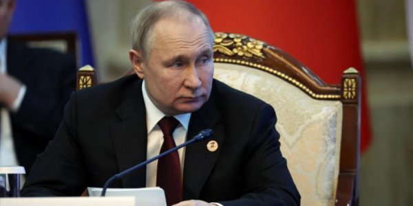 Guerre en Ukraine : il faudra "au final trouver un accord" pour mettre fin au conflit en Ukraine, estime Vladimir Poutine