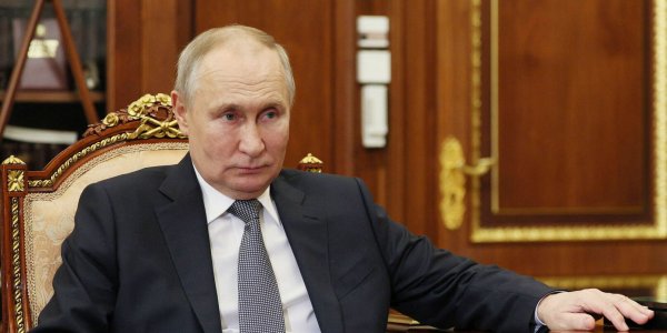 Vladimir Poutine remplacé par un double ? Ces images qui interpellent