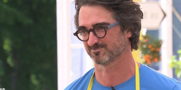 Le meilleur pâtissier : Sébastien éliminé, les internautes font une amusante découverte sur le candidat (ZAPTV)