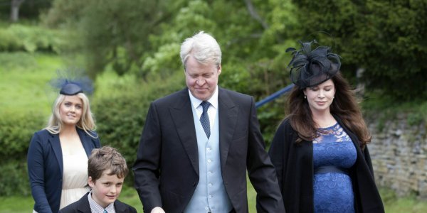 Lady Diana : la raison trouble de l'absence de son frère Charles Spencer au mariage de sa fille Amelia