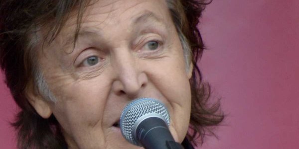 Paul McCartney explique pourquoi il n'avait pas rendu hommage à John Lennon après sa mort