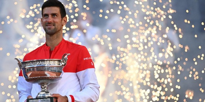 Roland-Garros 2021 : Djokovic remporte son deuxième titre en cinq sets face à Tsitsipas