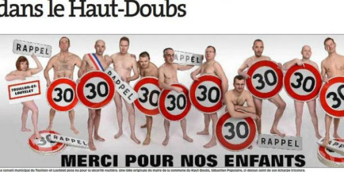 Un maire et ses élus posent nus pour la sécurité routière 